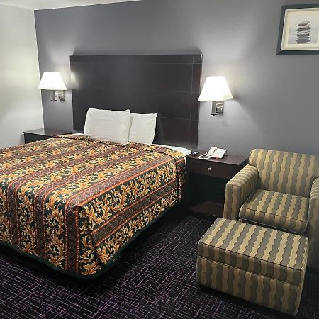 Broadway Inn Motel Сан-Антонио Экстерьер фото