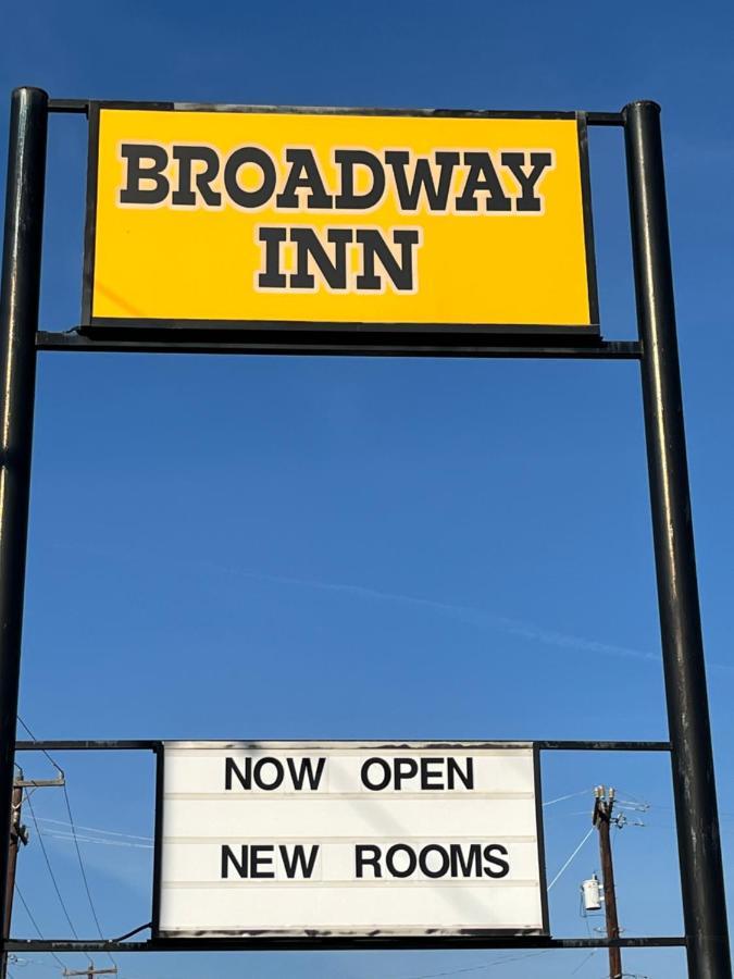 Broadway Inn Motel Сан-Антонио Экстерьер фото