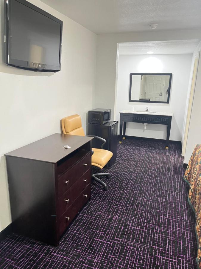 Broadway Inn Motel Сан-Антонио Экстерьер фото